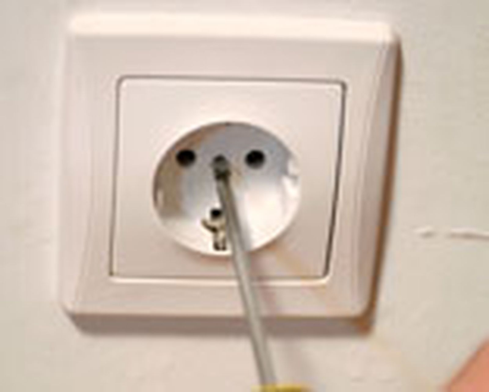 483 (2) Sustitucion de embellecedores en sist de encendido electrico paso1 483 (2) Sustitucion de embellecedores en sist de encendido electrico paso1