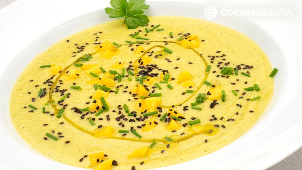 sopa fria de calabacin y mango receta karlos arguinano karl67720321