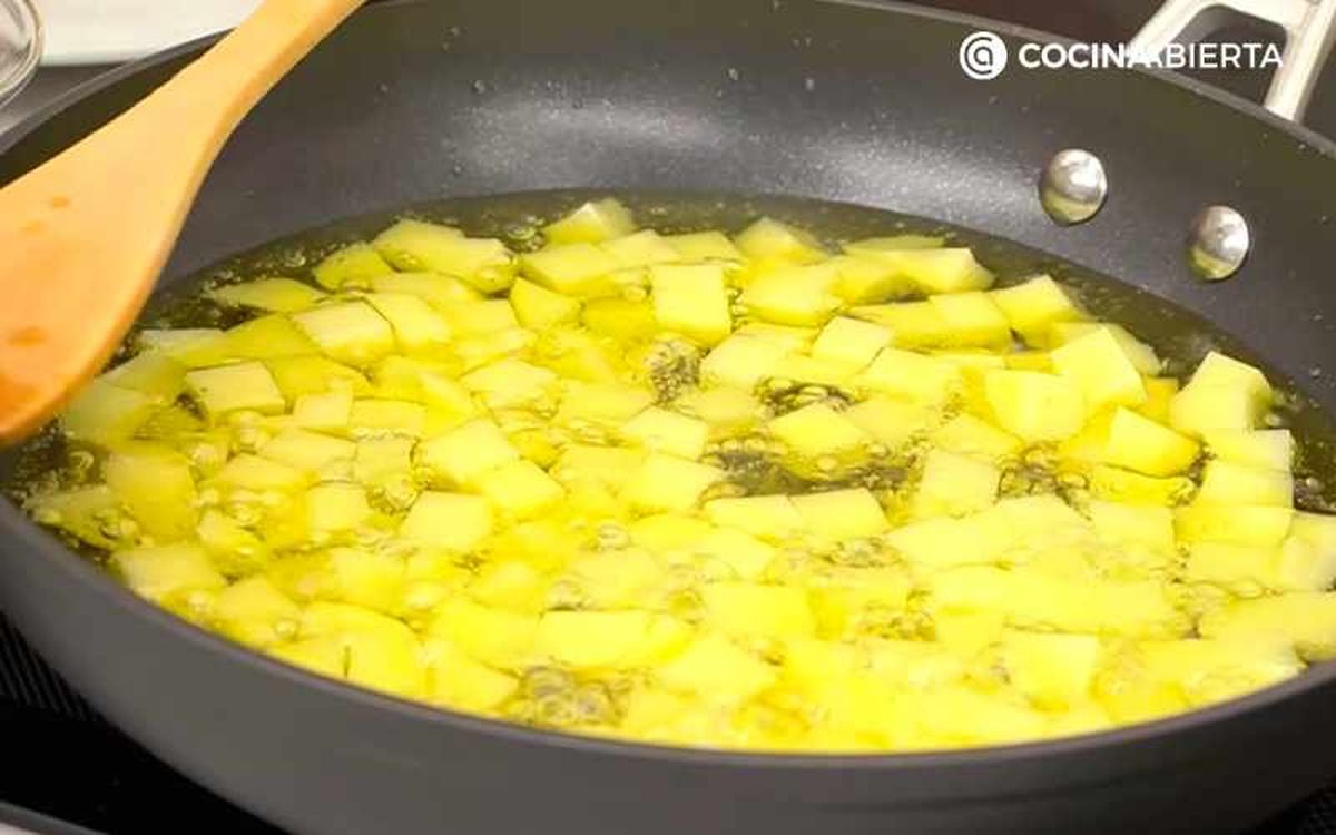 Fríe las patatas