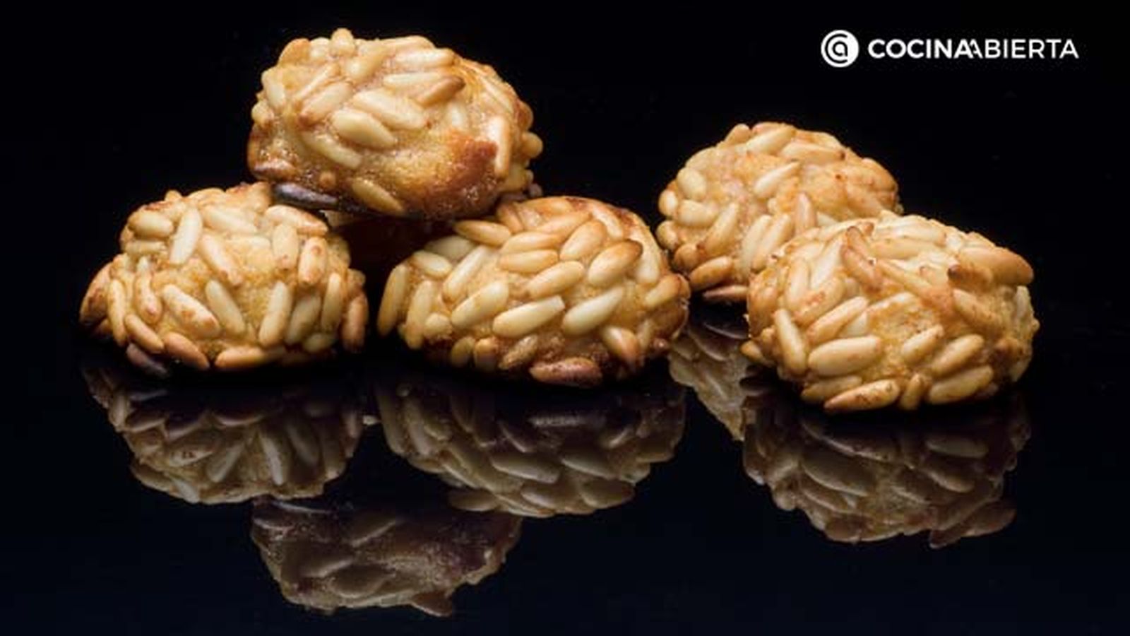 Panellets de pinones Panellets de pinones