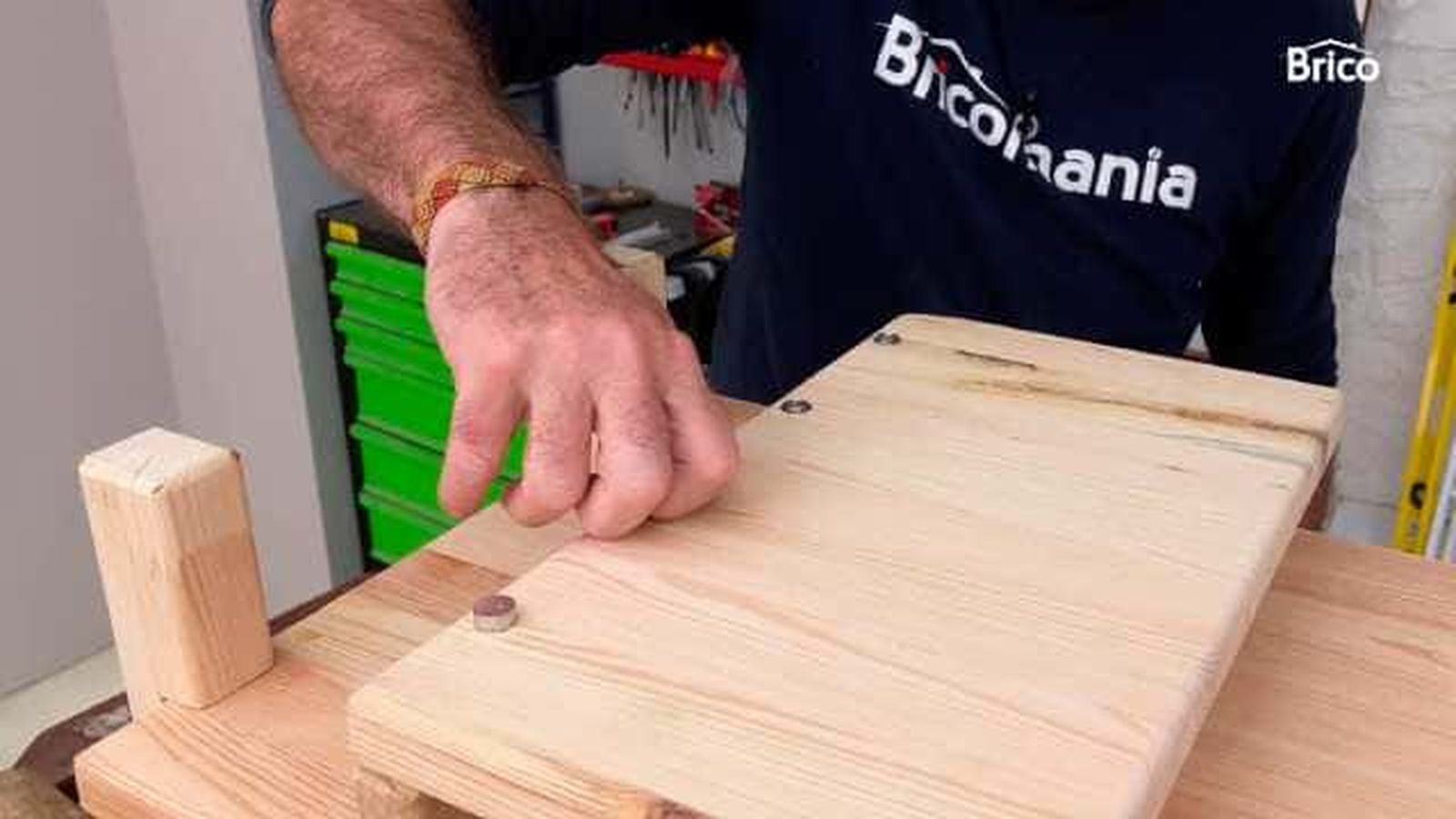 bricomania 59 mesa auxiliar sofa paso 16