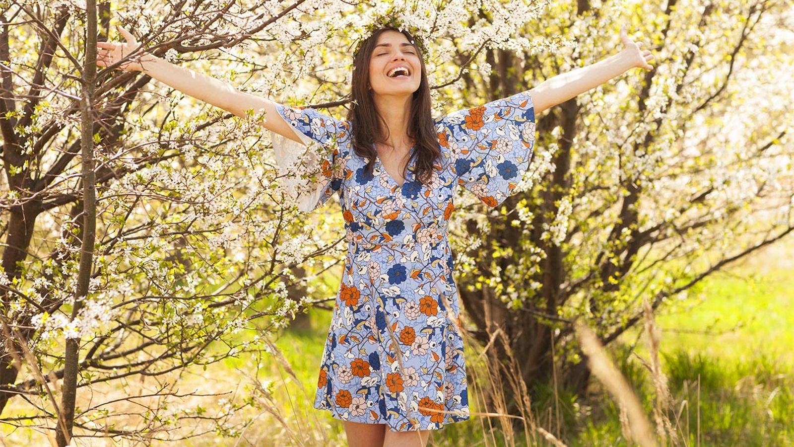 los vestidos de flores tendencia para este verano portada