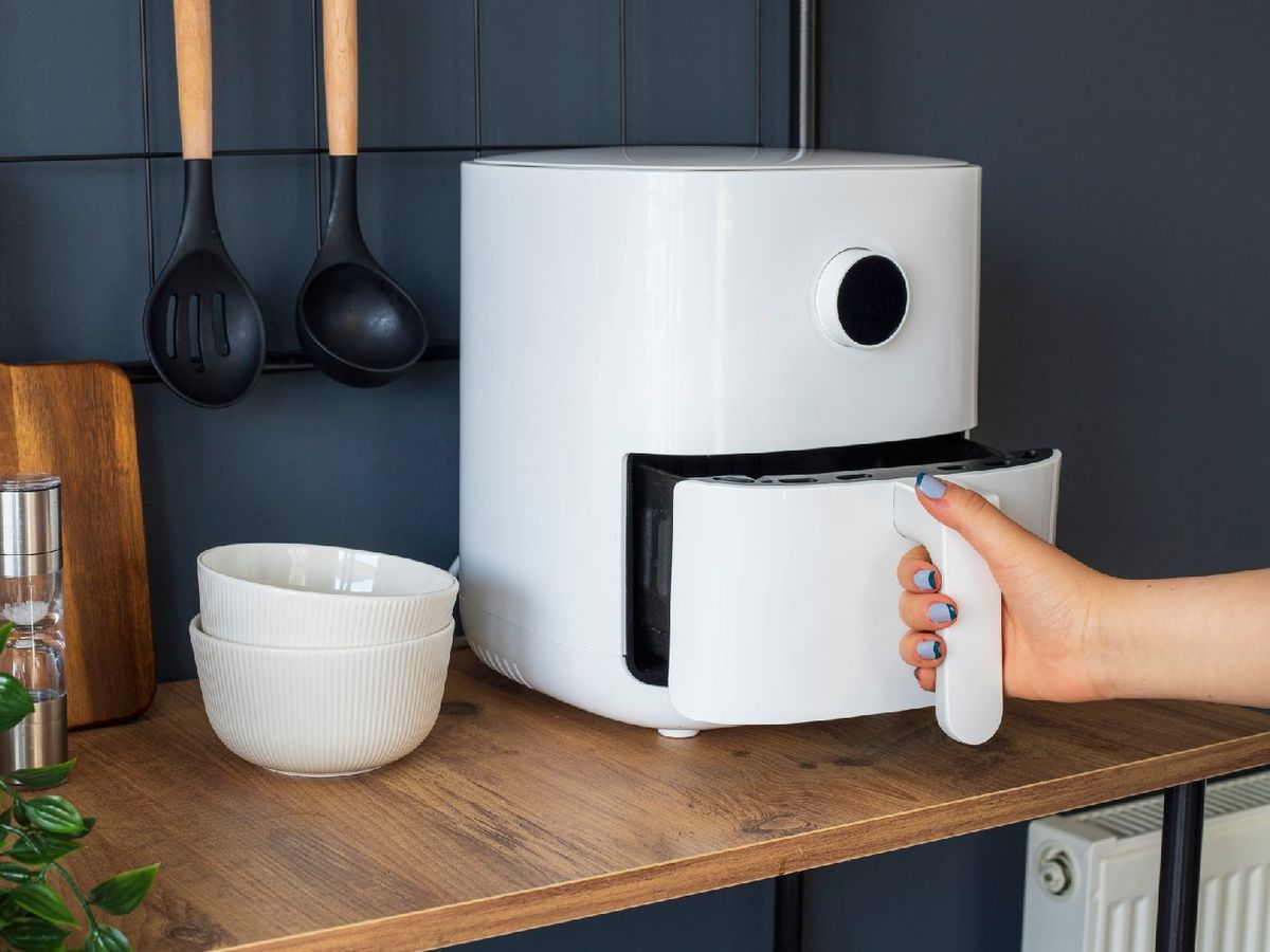 La freidora de aire permite cocinar con solo una cucharada de aceite o sin él