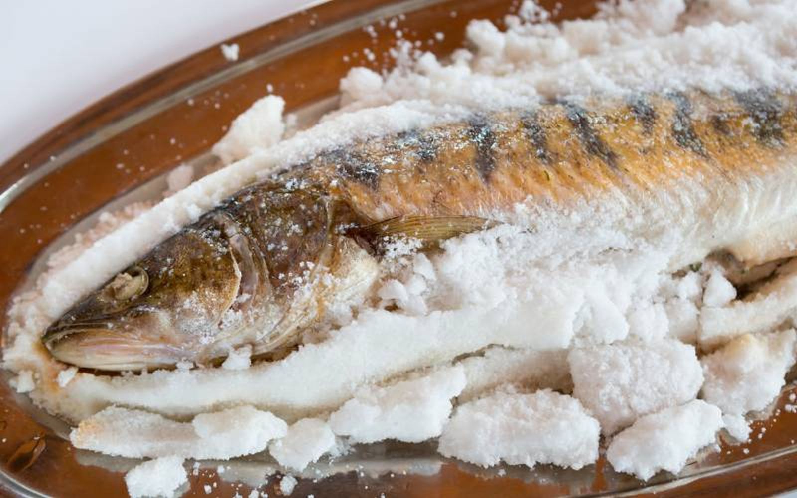 Pescado a la sal Pescado a la sal
