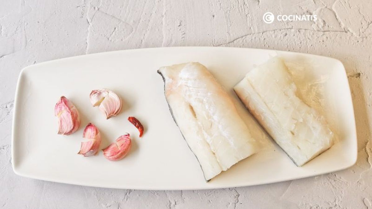 Bacalao desalado y ajos