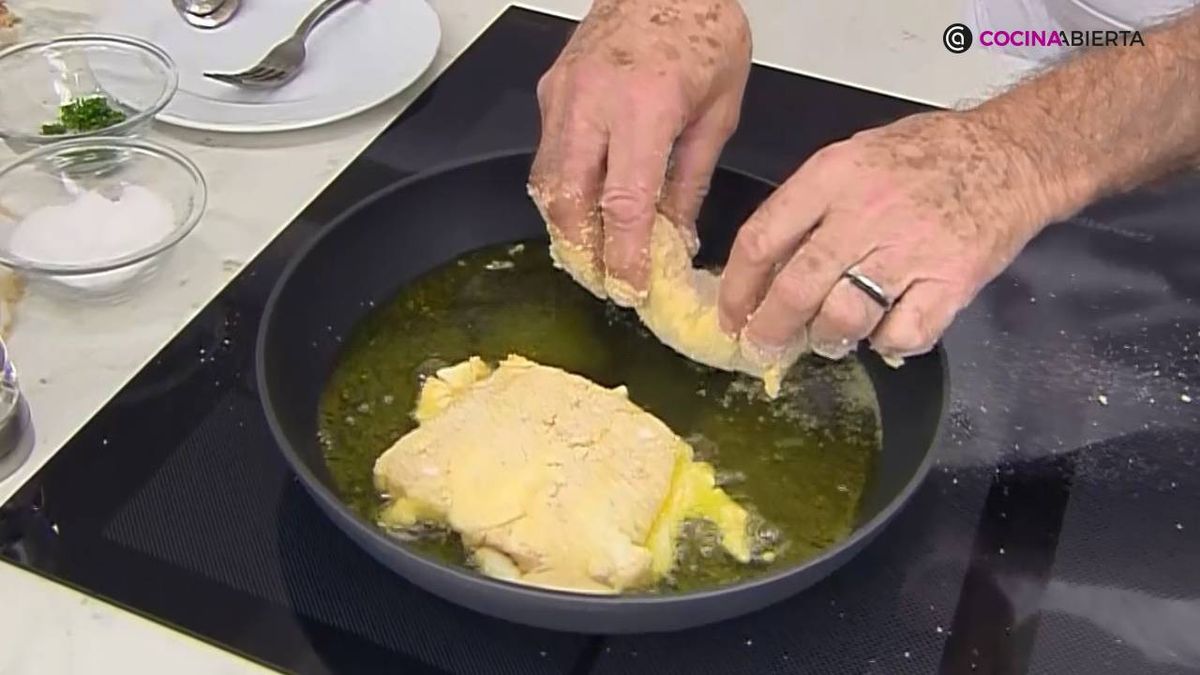 KARL7053 Merluza con salsa Villeroi con piquillos paso 6