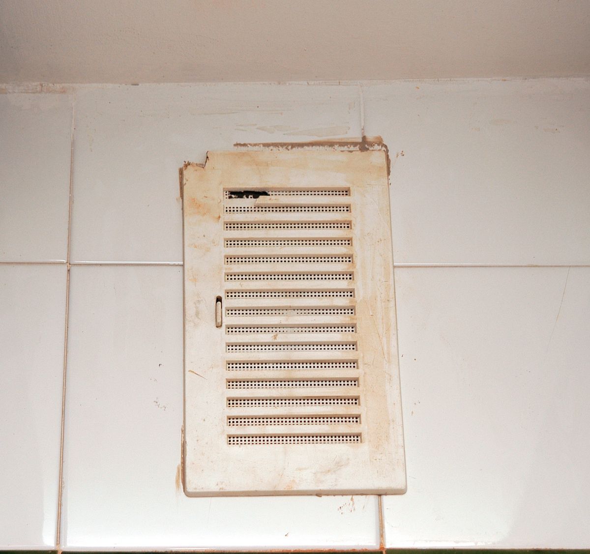 Cambiar rejillas metálicas paso 1