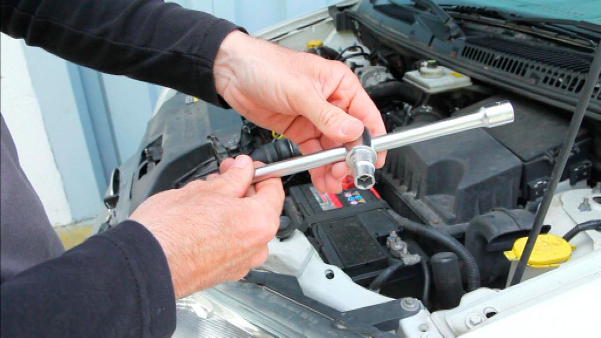 Aflojar tornillo paso 5