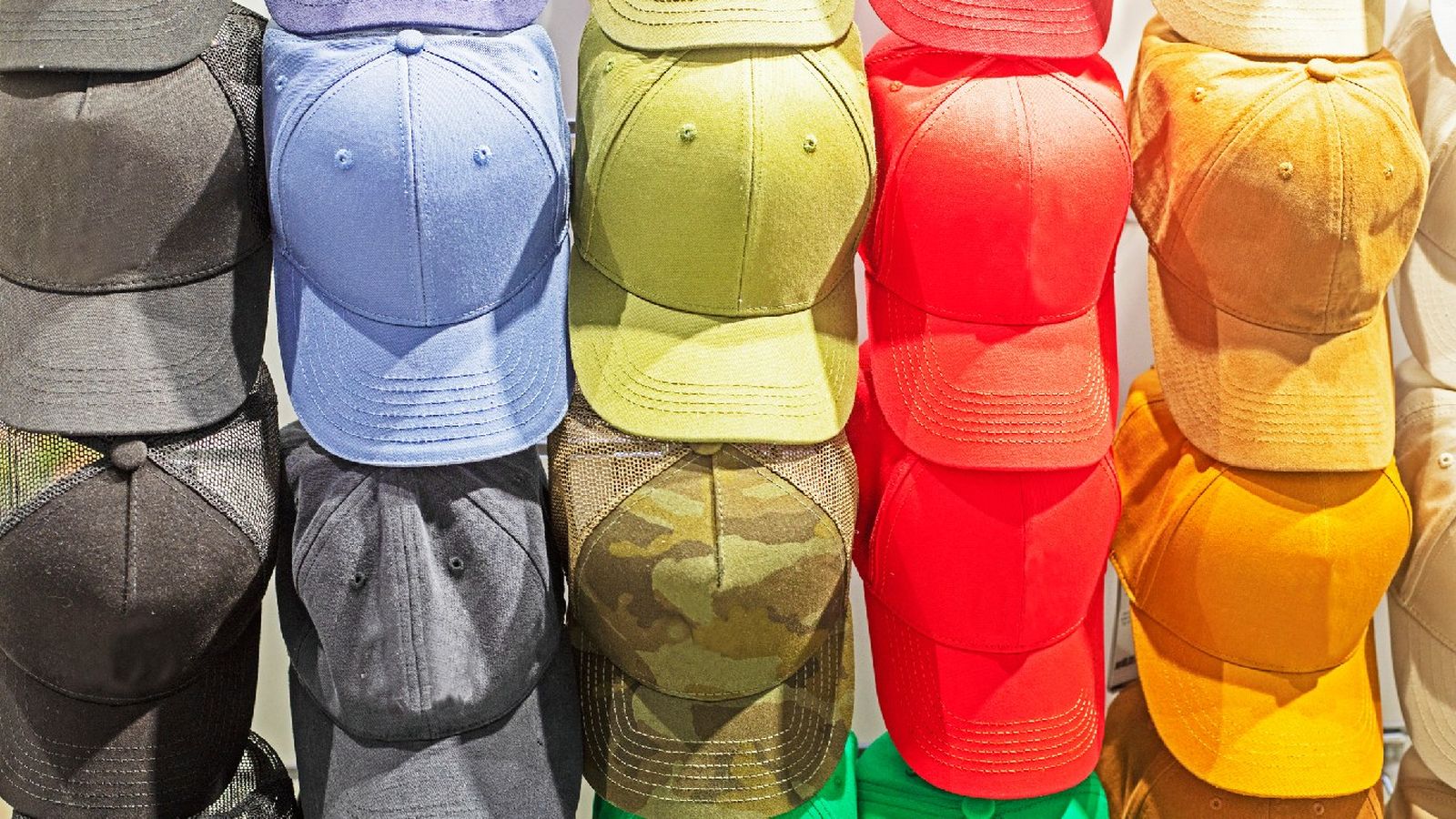 Con este tutorial ya no tendrás excusa para tener tus gorras ordenadas