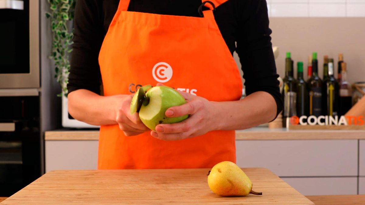 Receta de compota de frutas de Navidad   paso 1