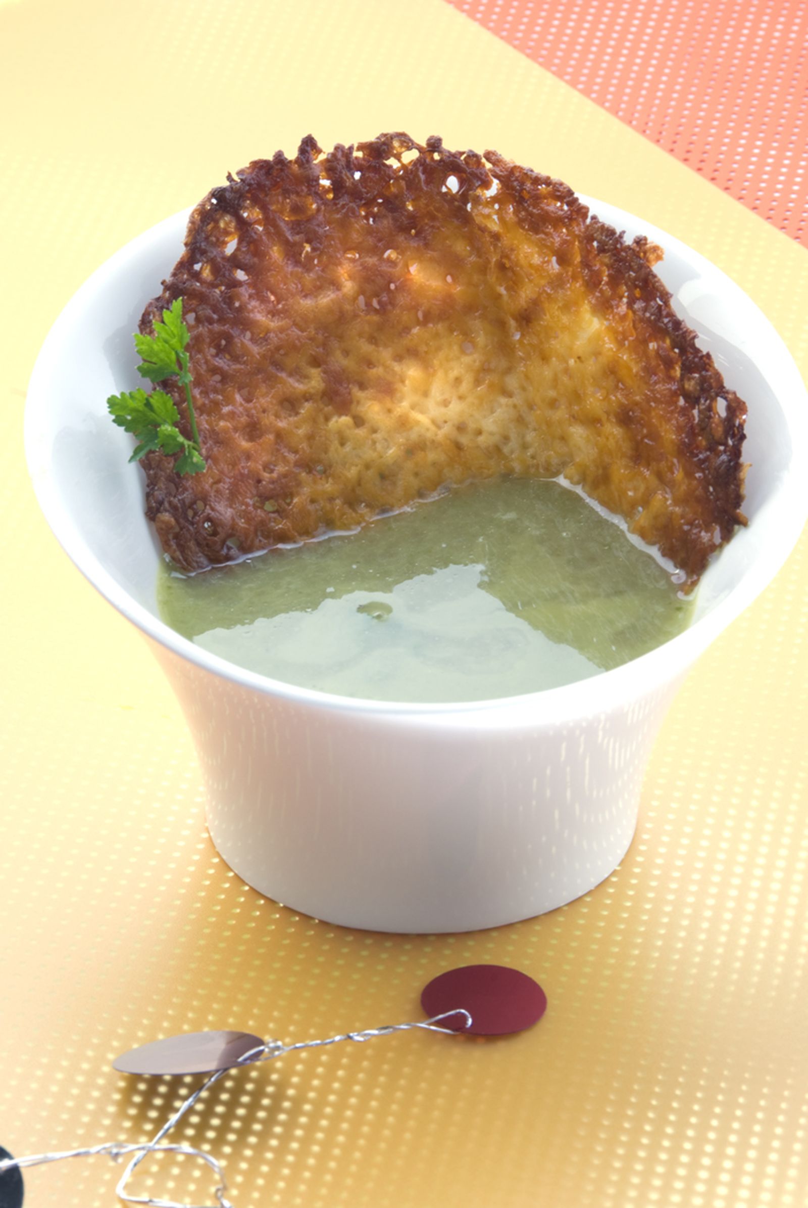 0949a sopa lechuga queso crujiente.xl 0949a sopa lechuga queso crujiente.xl