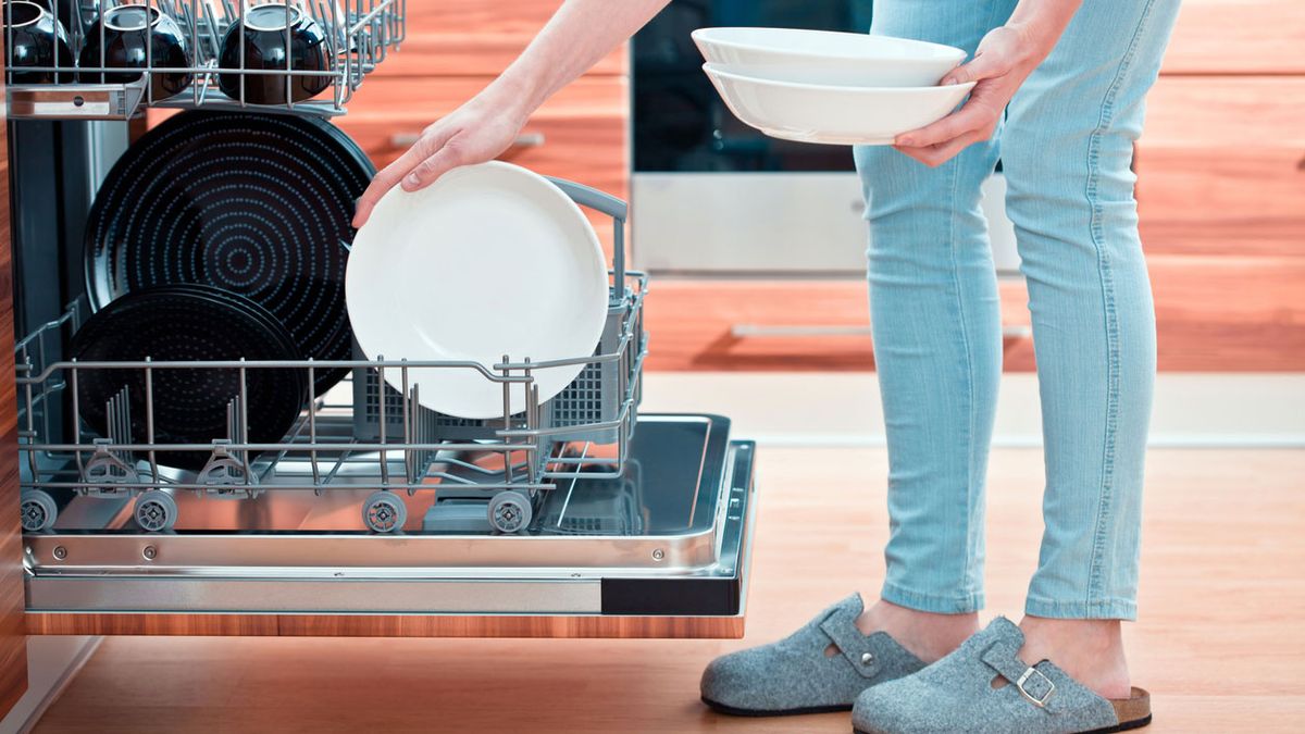 colocar lavavajillas