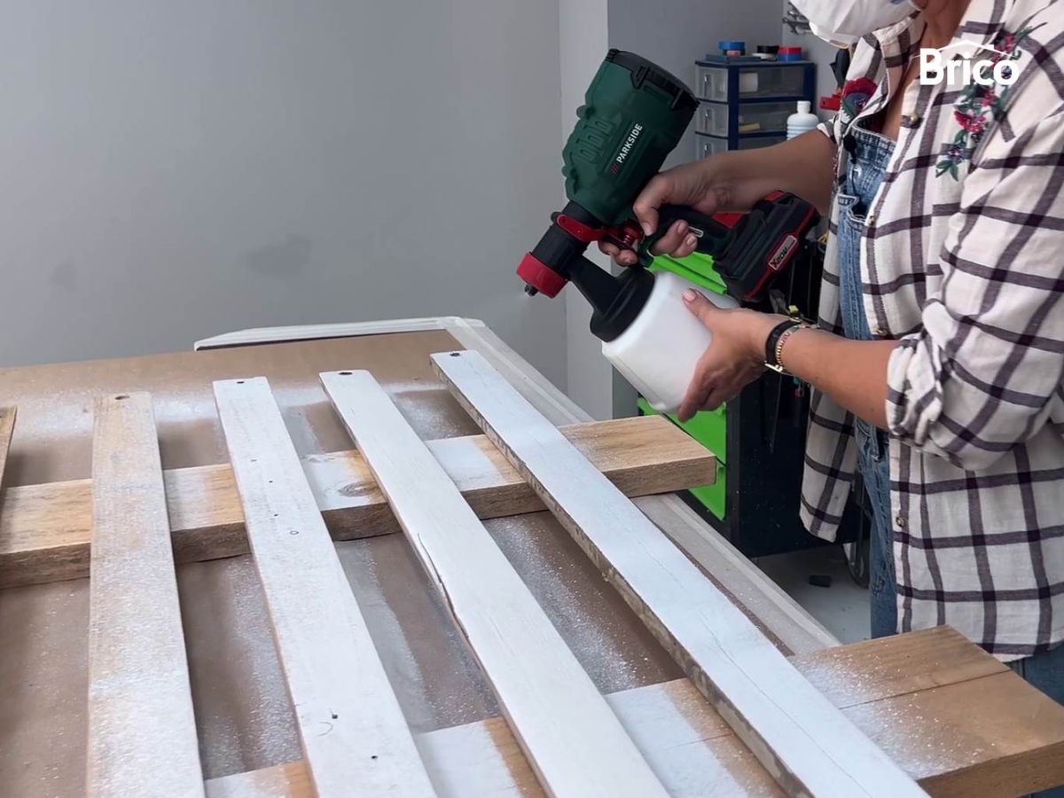 Pintando con la pistola de pintar de Lidl