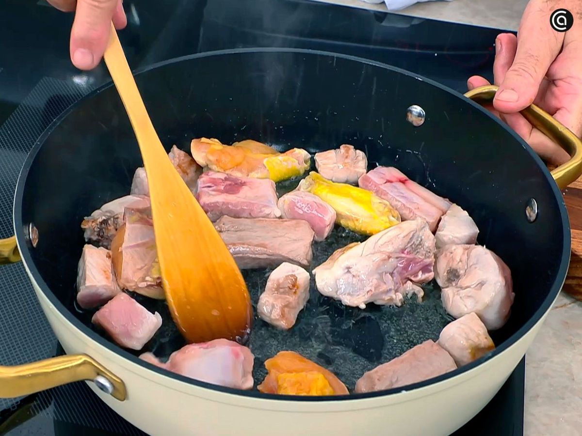 Dorar la carne del arroz de otoño