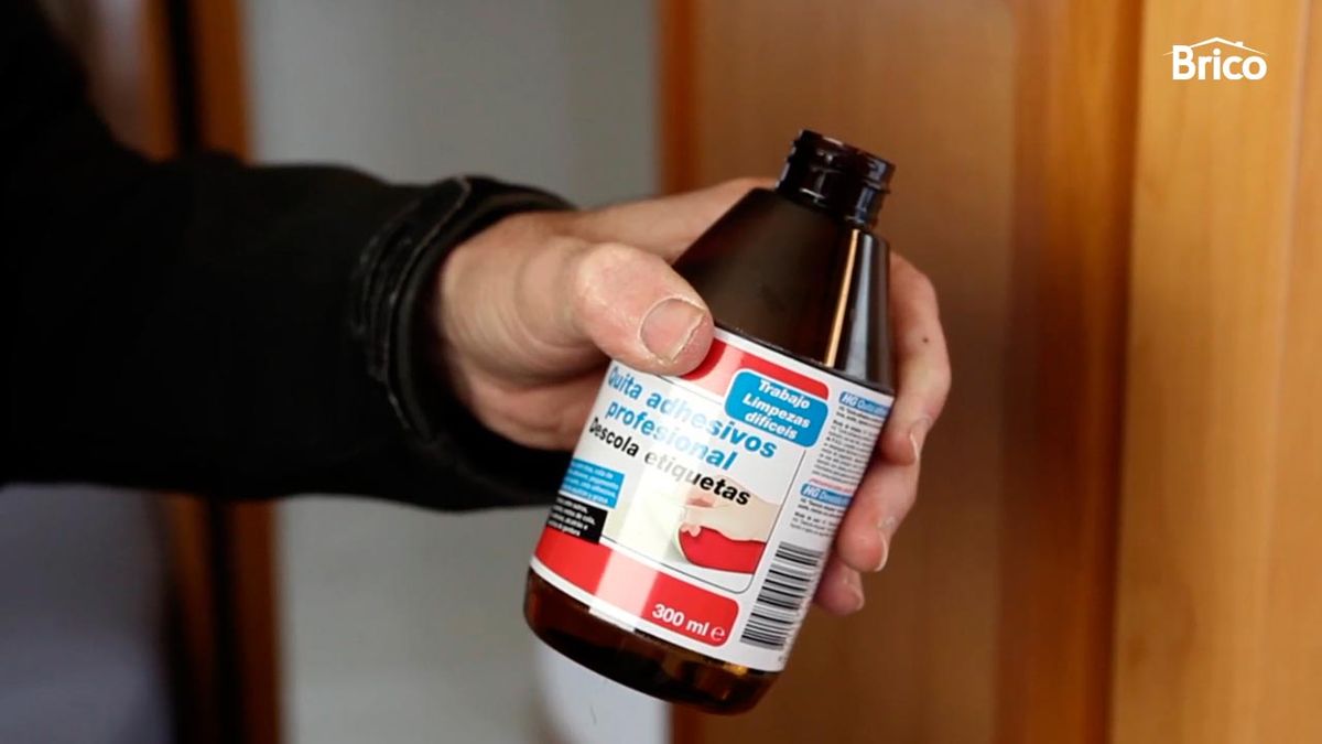 Como quitar pegatinas, adhesivos o vinilos con calor paso 6