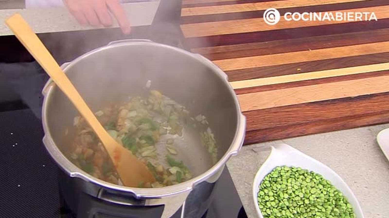 KARL6957 chicharos codillo p1 KARL6957 chicharos codillo p1
