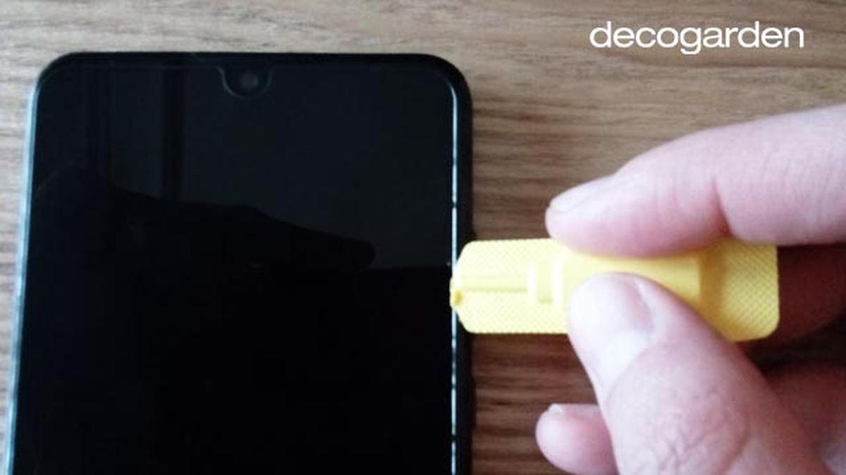 como cambiar cristal templado paso 5