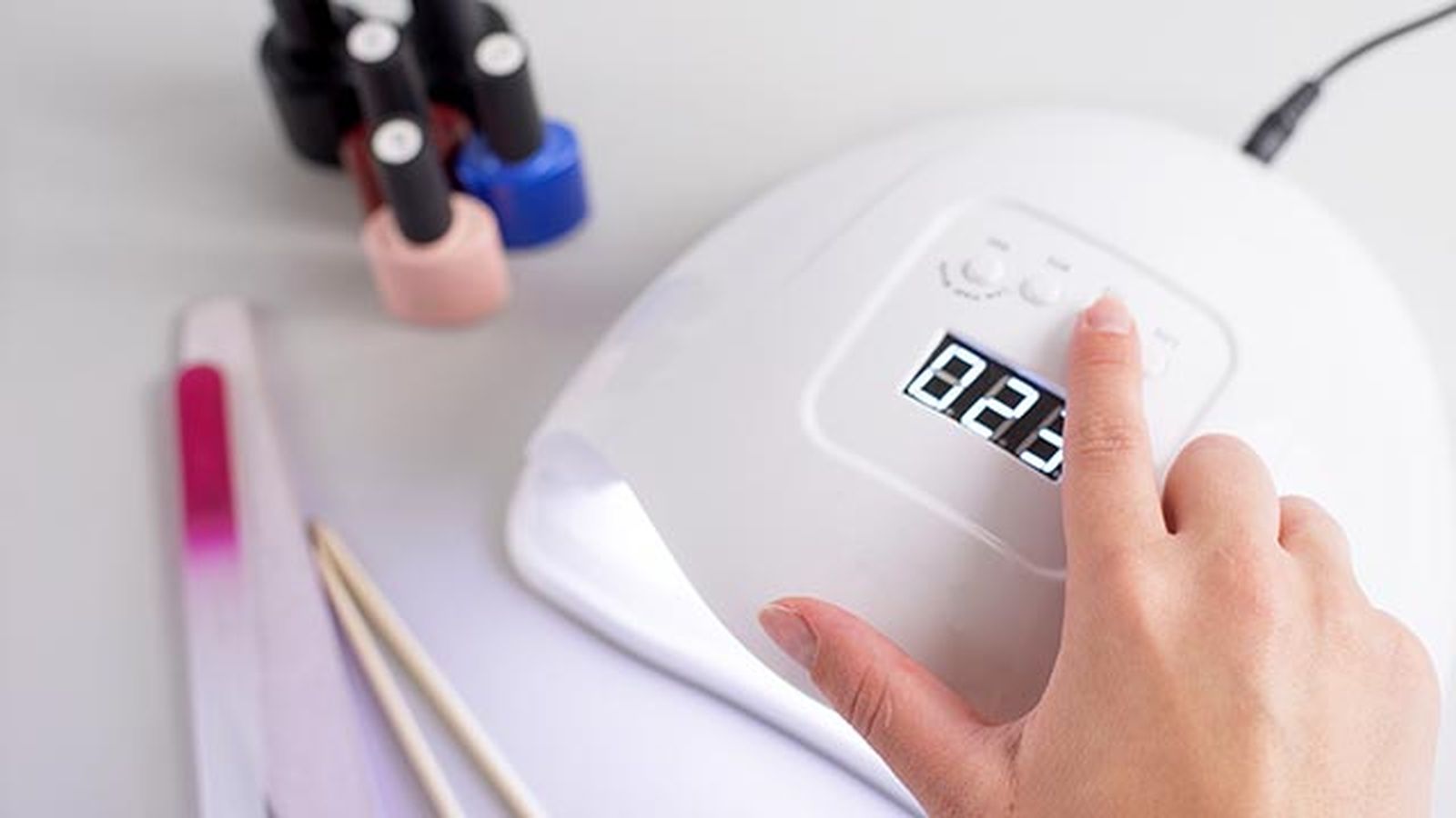 las 5 mejores lamparas LED para una manicura perfecta tecnologia las 5 mejores lamparas LED para una manicura perfecta tecnologia