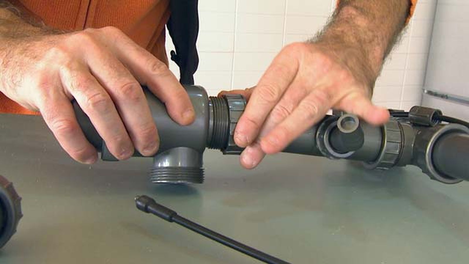 Cómo cambiar el fregadero paso 8