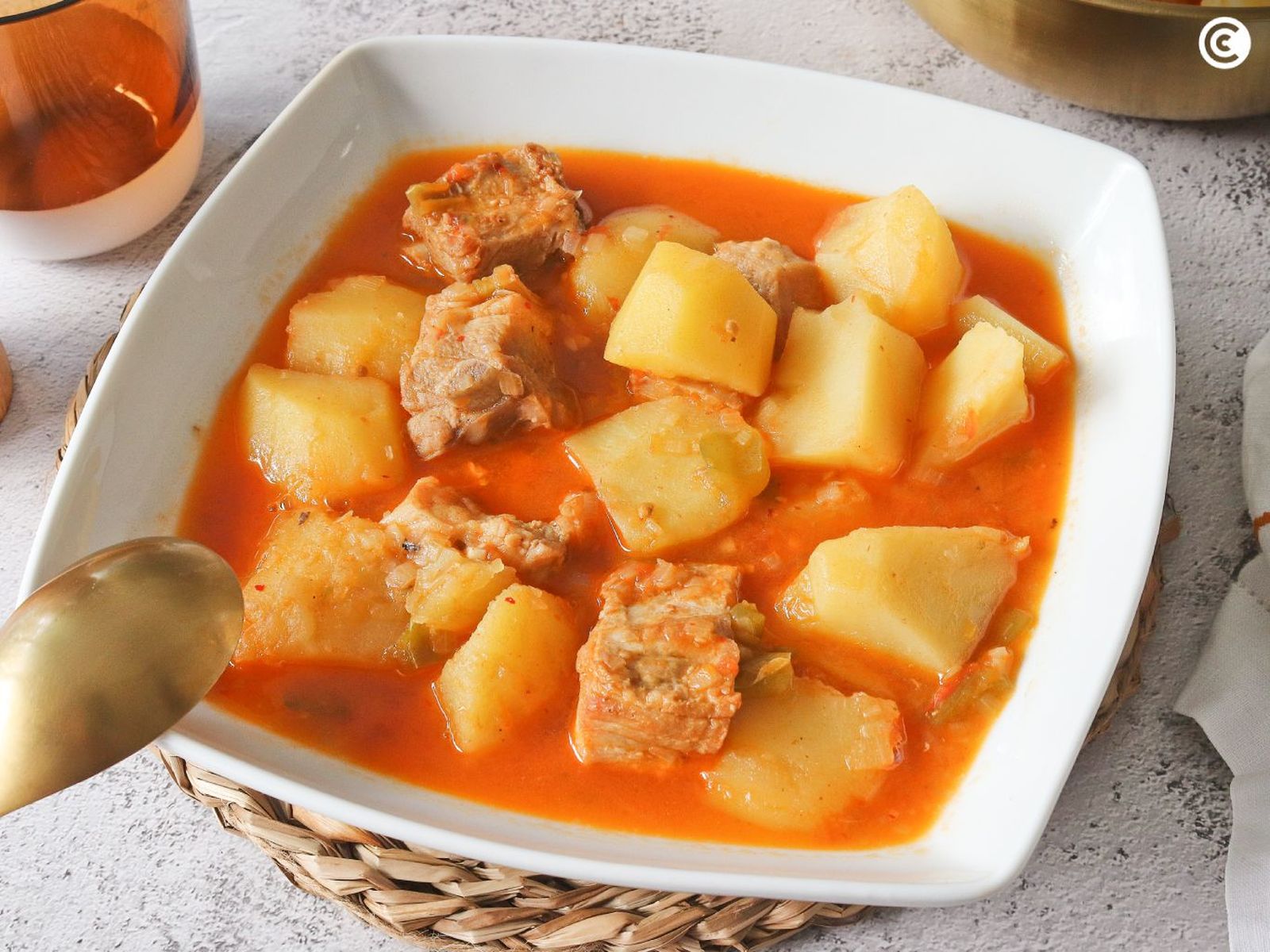 Patatas con costillas