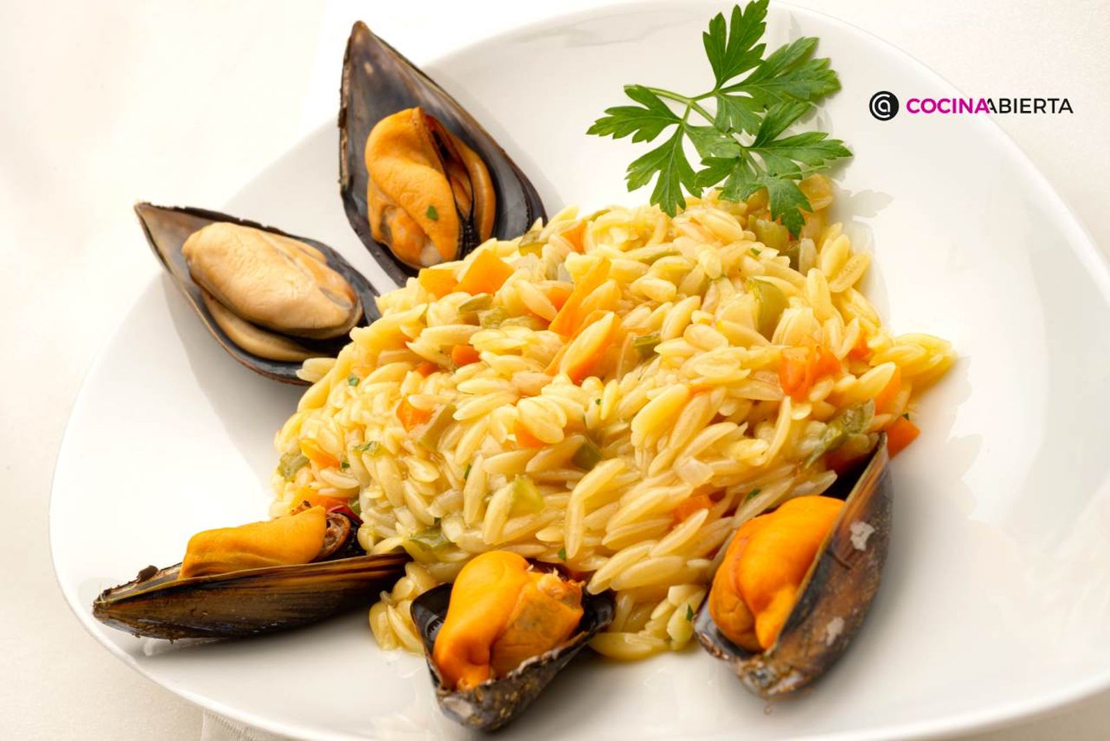 La receta de pasta con mariscos de Karlos Arguiñano La receta de pasta con mariscos de Karlos Arguiñano