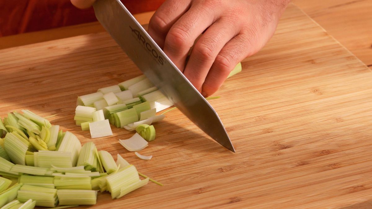 Vichyssoise, crema de puerros fría   Paso 1