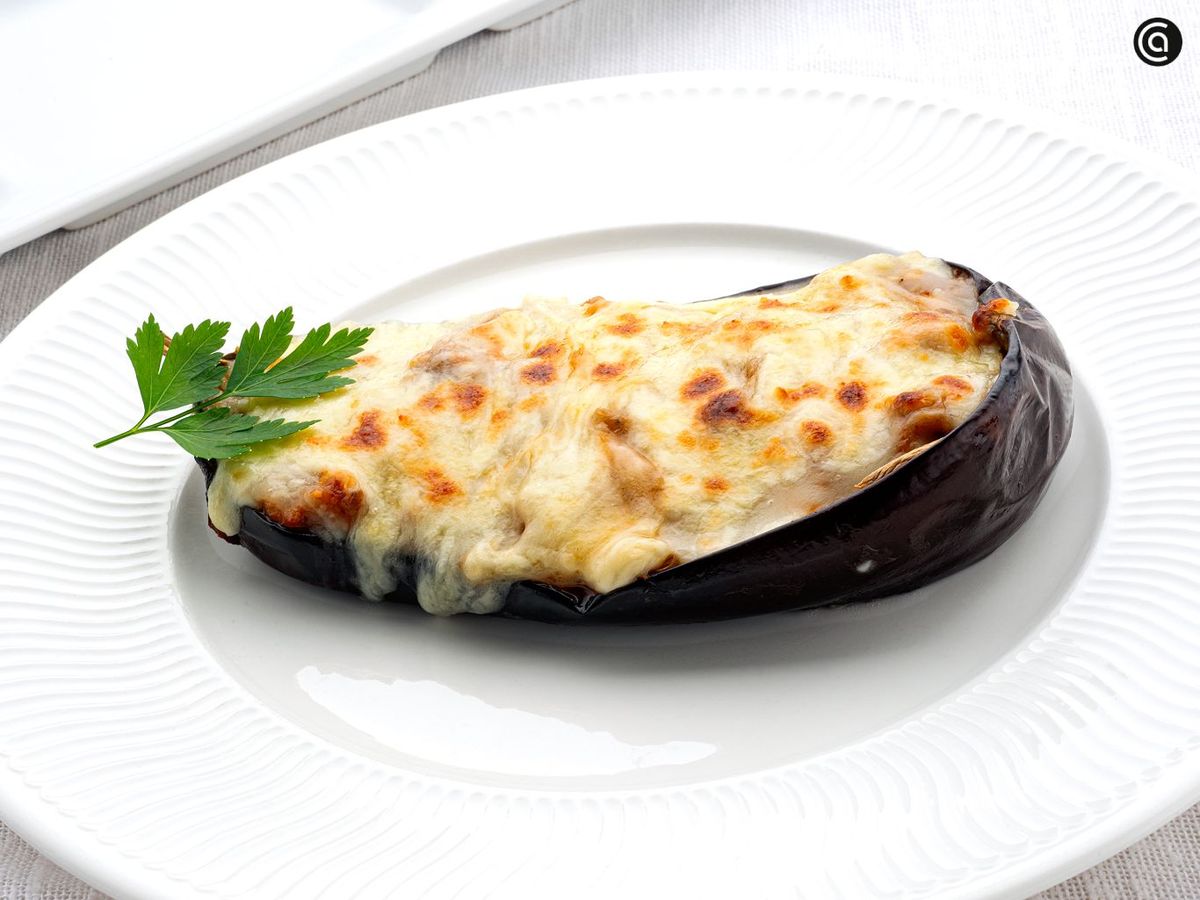 Berenjenas rellenas de pollo con velouté de Karlos Arguiñano