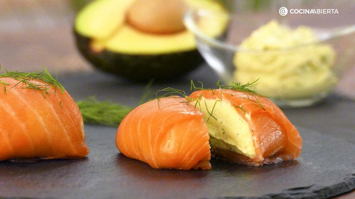 CTIS0935 receta pastelitos salmon ahumado mousse aguacate