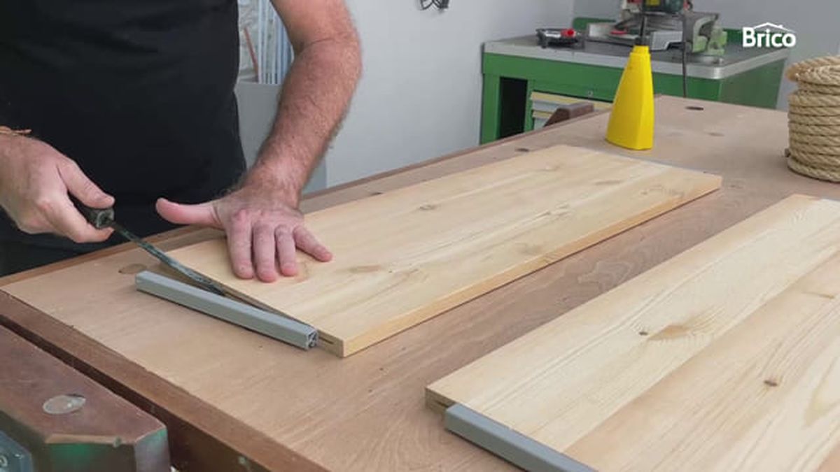 bricomania 21 estanteria colgante paso 1