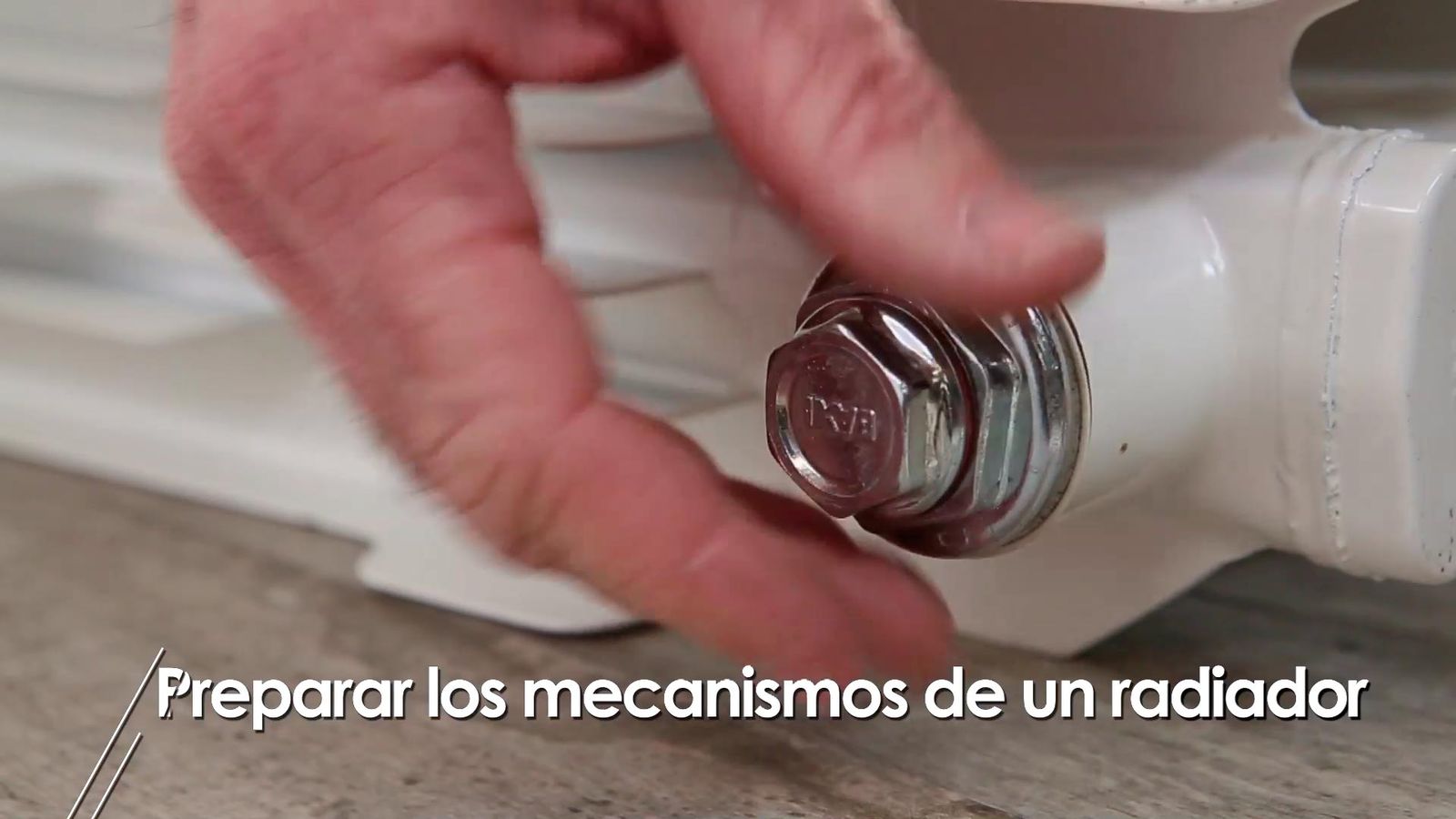 Colocar los mecanismos de un radiador paso 12 Colocar los mecanismos de un radiador paso 12