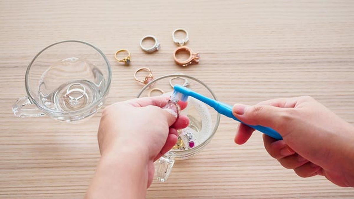 Limpieza de anillo con trucos caseros