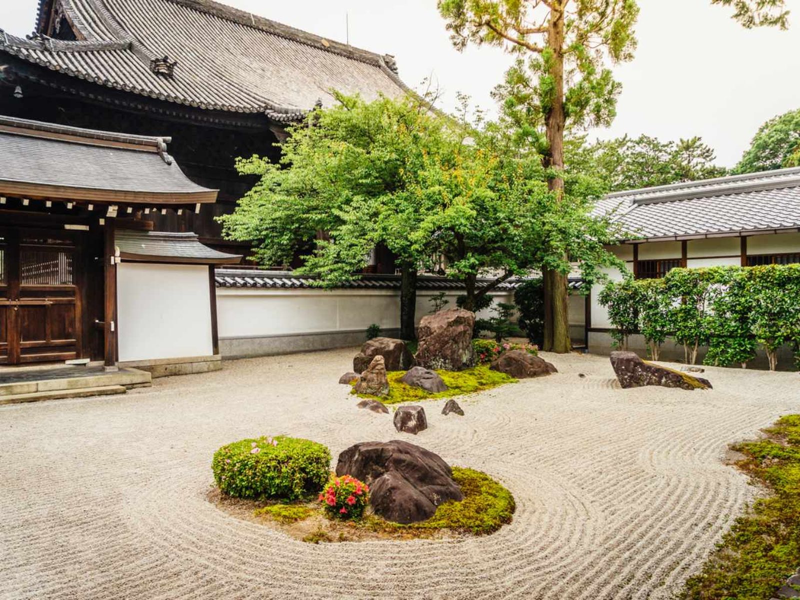 Jardín japonés seco (karesansui). Jardín japonés seco (karesansui).
