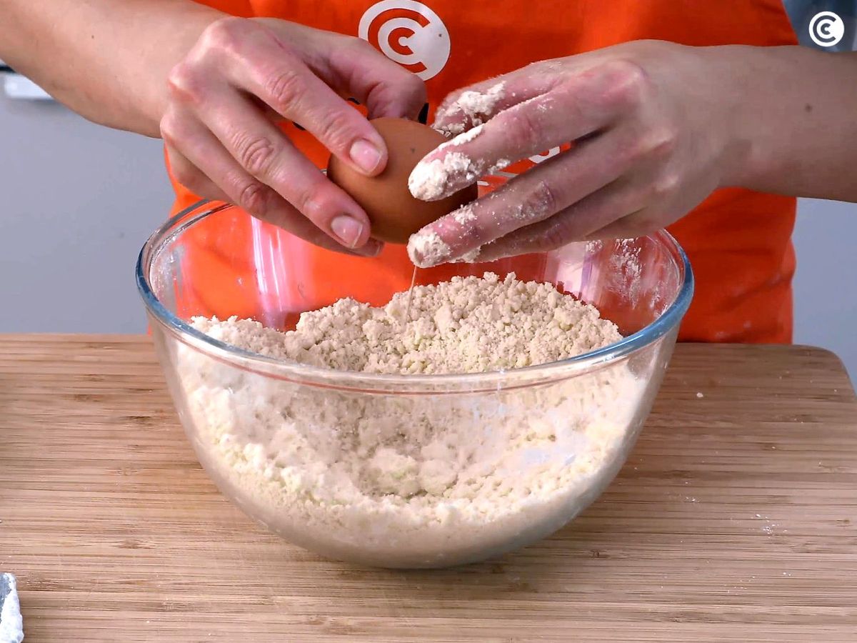Masa para la base de la tarta de coco y dulce de leche