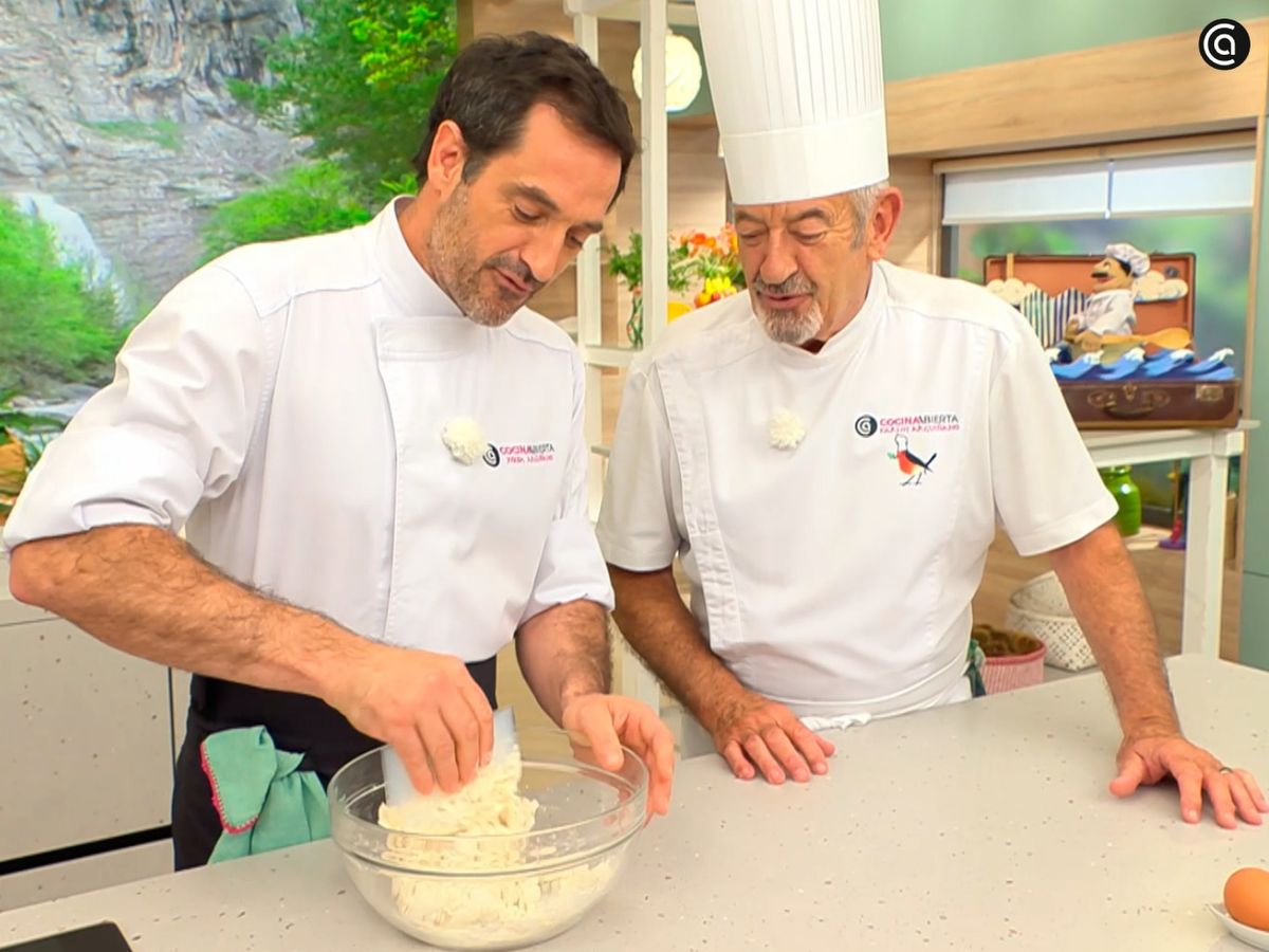 Mezcla bien los ingredientes y deja reposar unos minutos