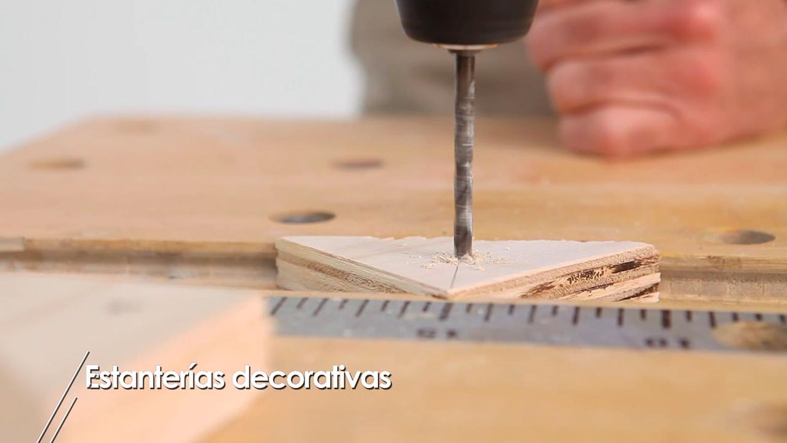 Como hacer cajas de madera para decorar la pared paso 3