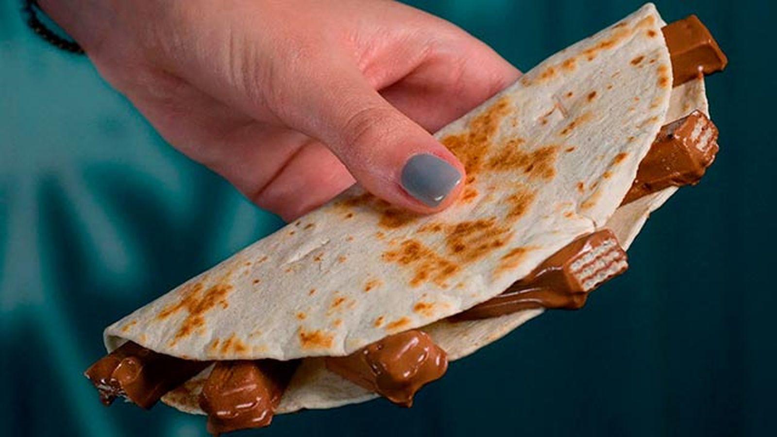 taco bell kitkat chocadilla taco bell kitkat chocadilla