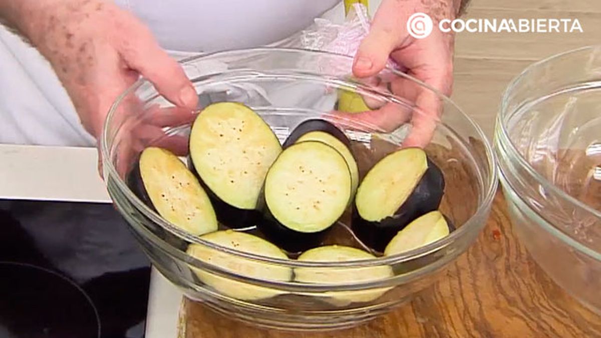 como quitar el amargor a la berenjena truco karlos arguinano paso4