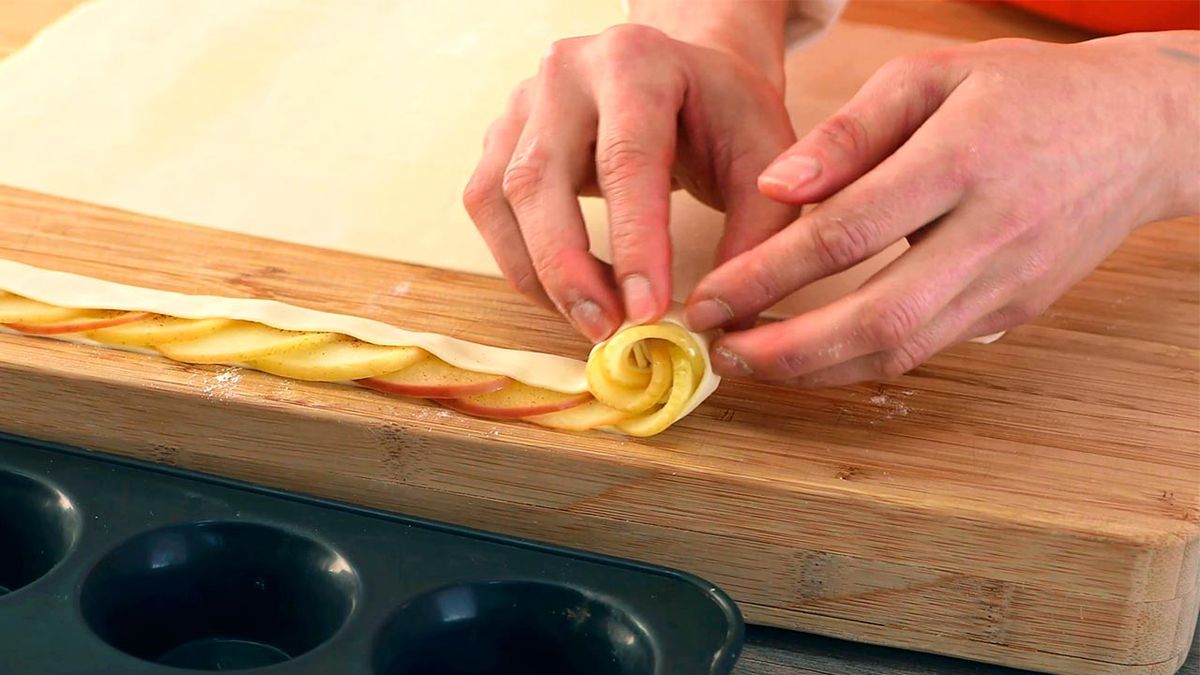 Receta de rosas de manzana para San Valentín  paso 5