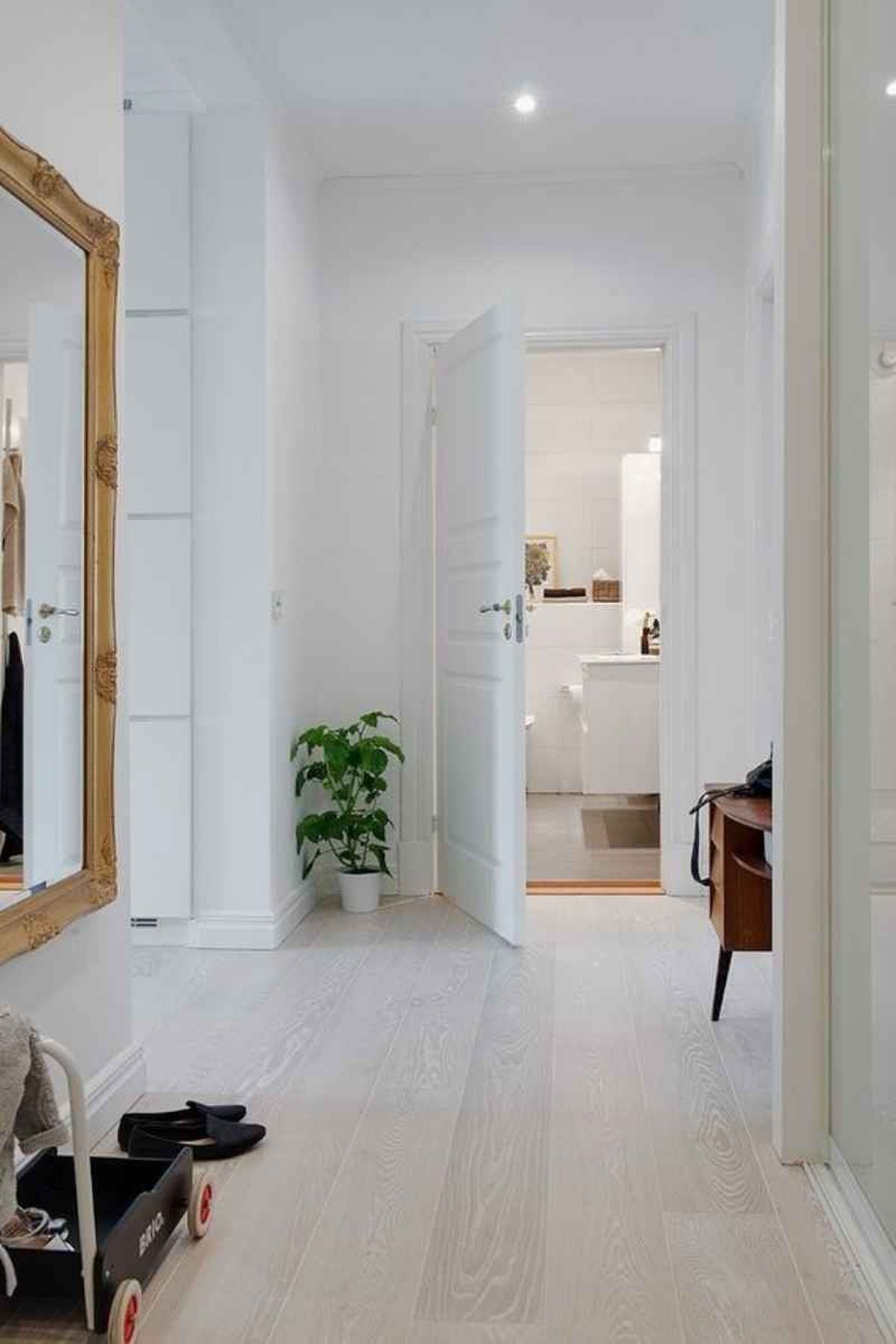 Puerta de color blanco