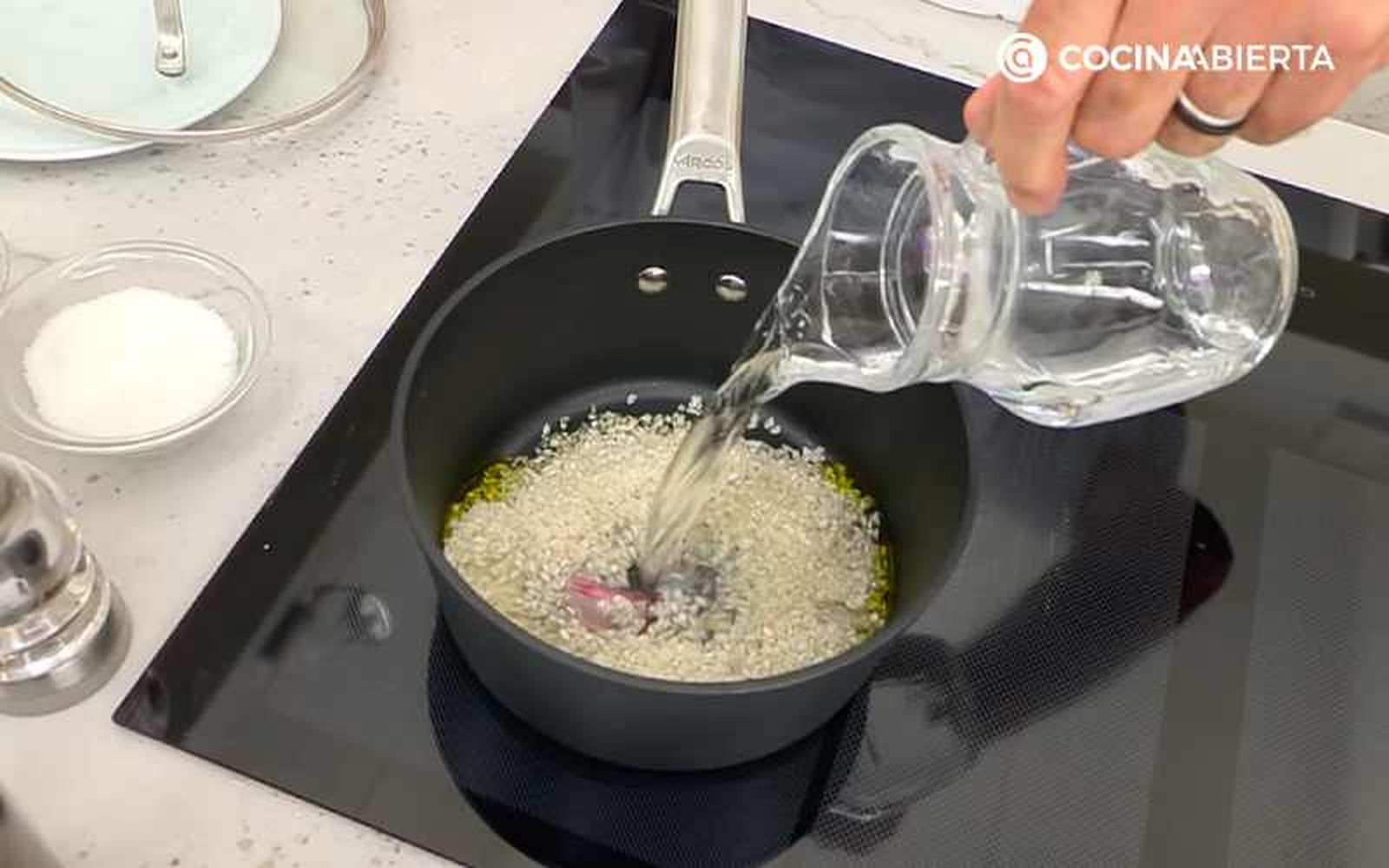 Cocina el arroz blanco
