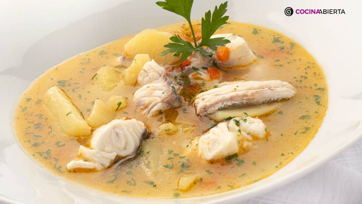 guiso merluza con patatas