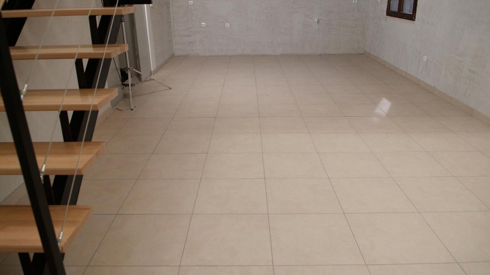 Revestir suelo con gres sin obra paso 25 Revestir suelo con gres sin obra paso 25