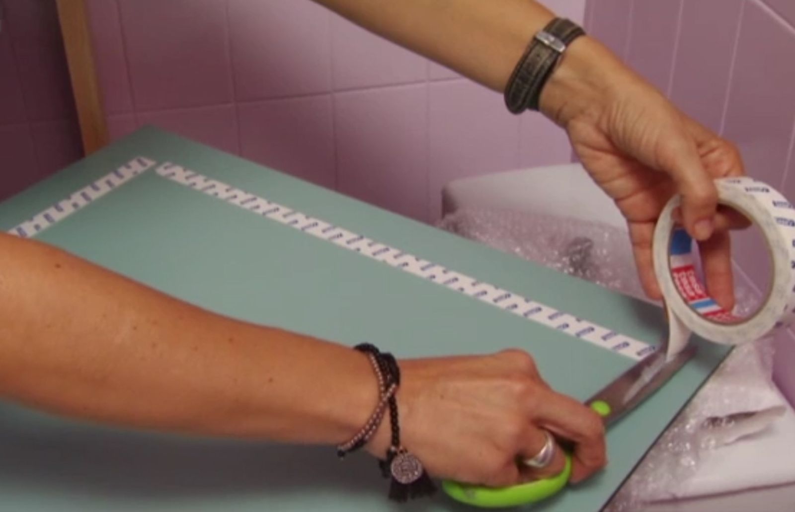 Modernizar un baño pequeño sin hacer obras paso 4 Modernizar un baño pequeño sin hacer obras paso 4