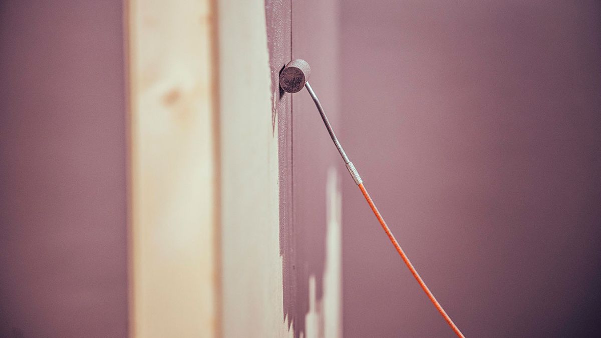 Cómo hacer una falsa pared paso 6