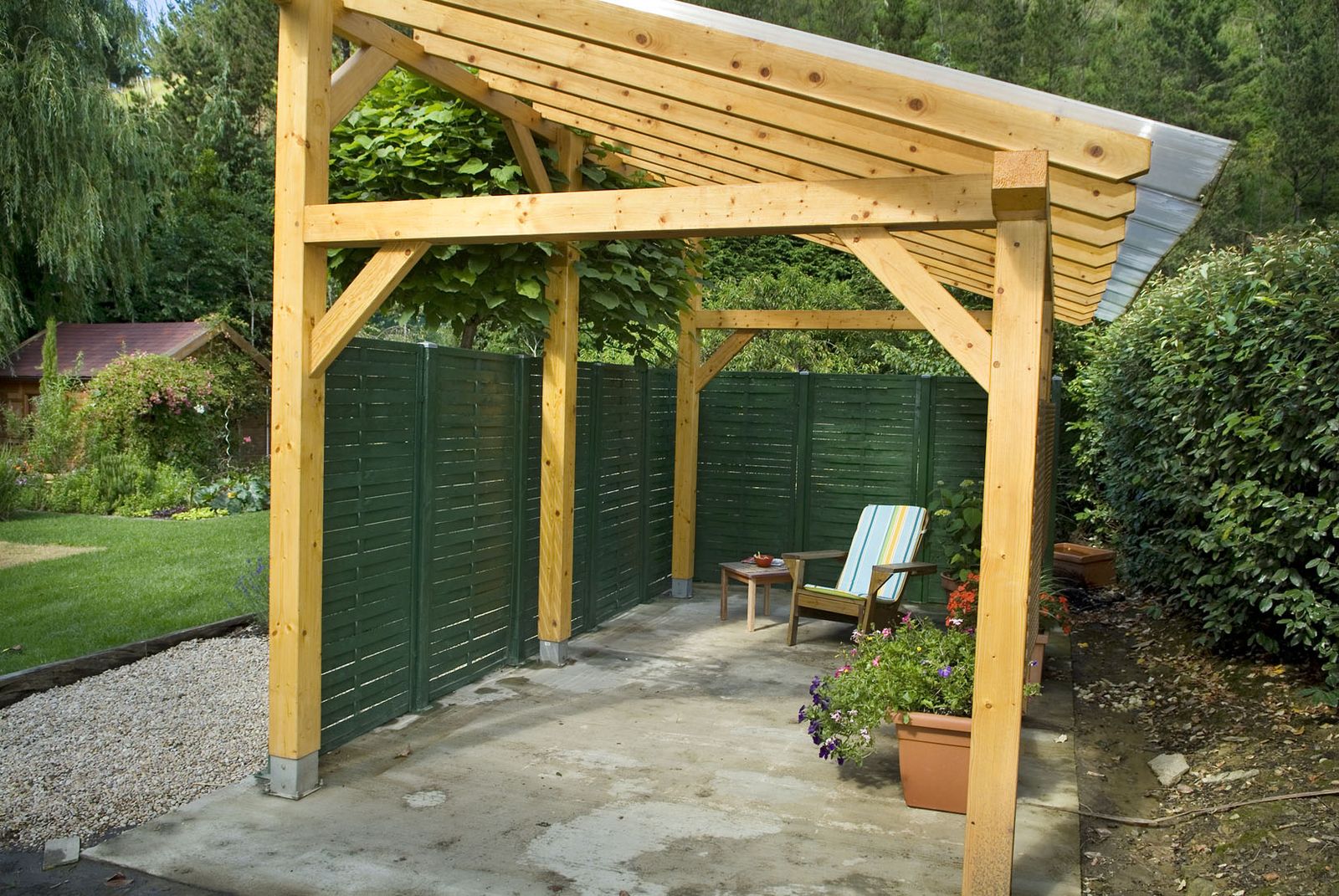 brico 0515 paneles ocultacion detalle final