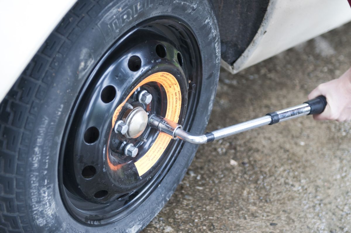 Bricomania 680 Llave de ruedas telescopica p8