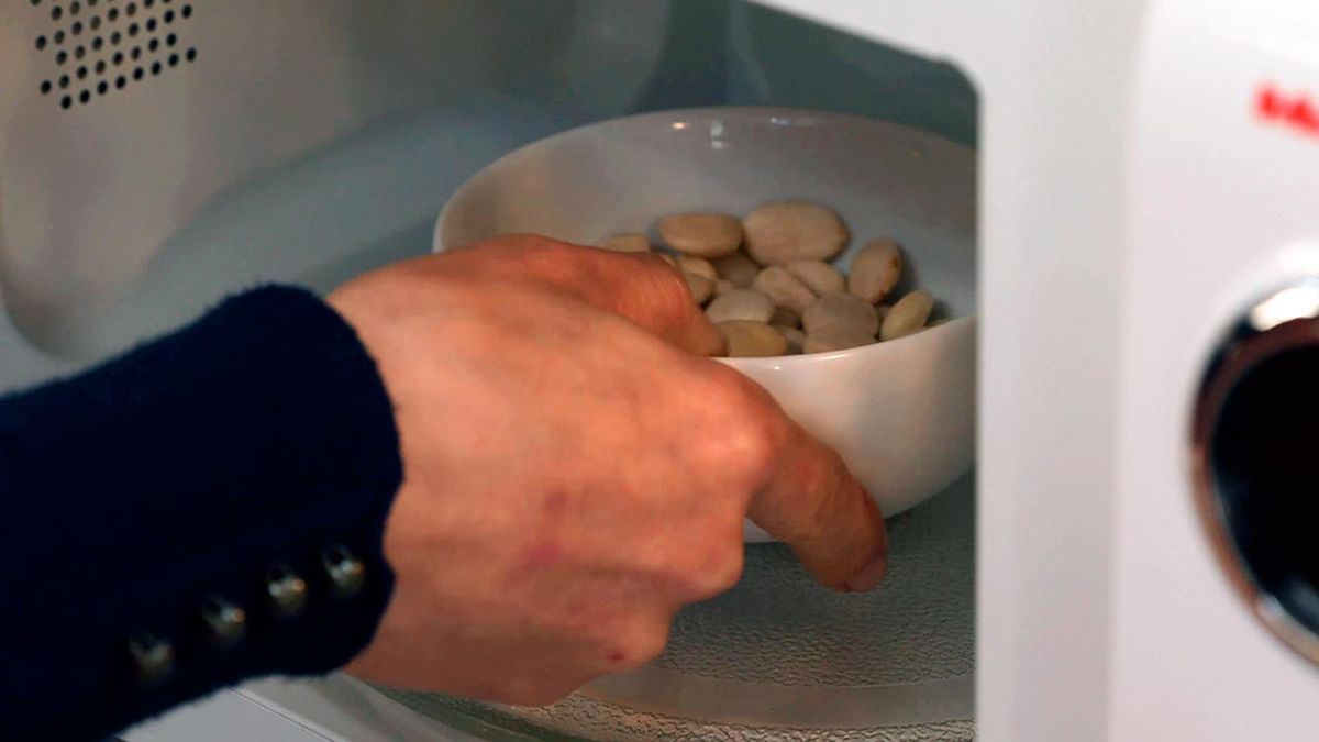 Receta de turrón de Guirlache  paso 1