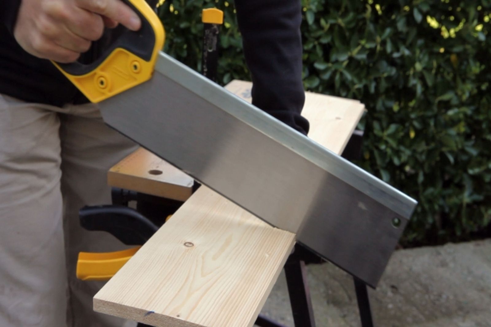 Cómo hacer cajeados en madera paso 1 Cómo hacer cajeados en madera paso 1