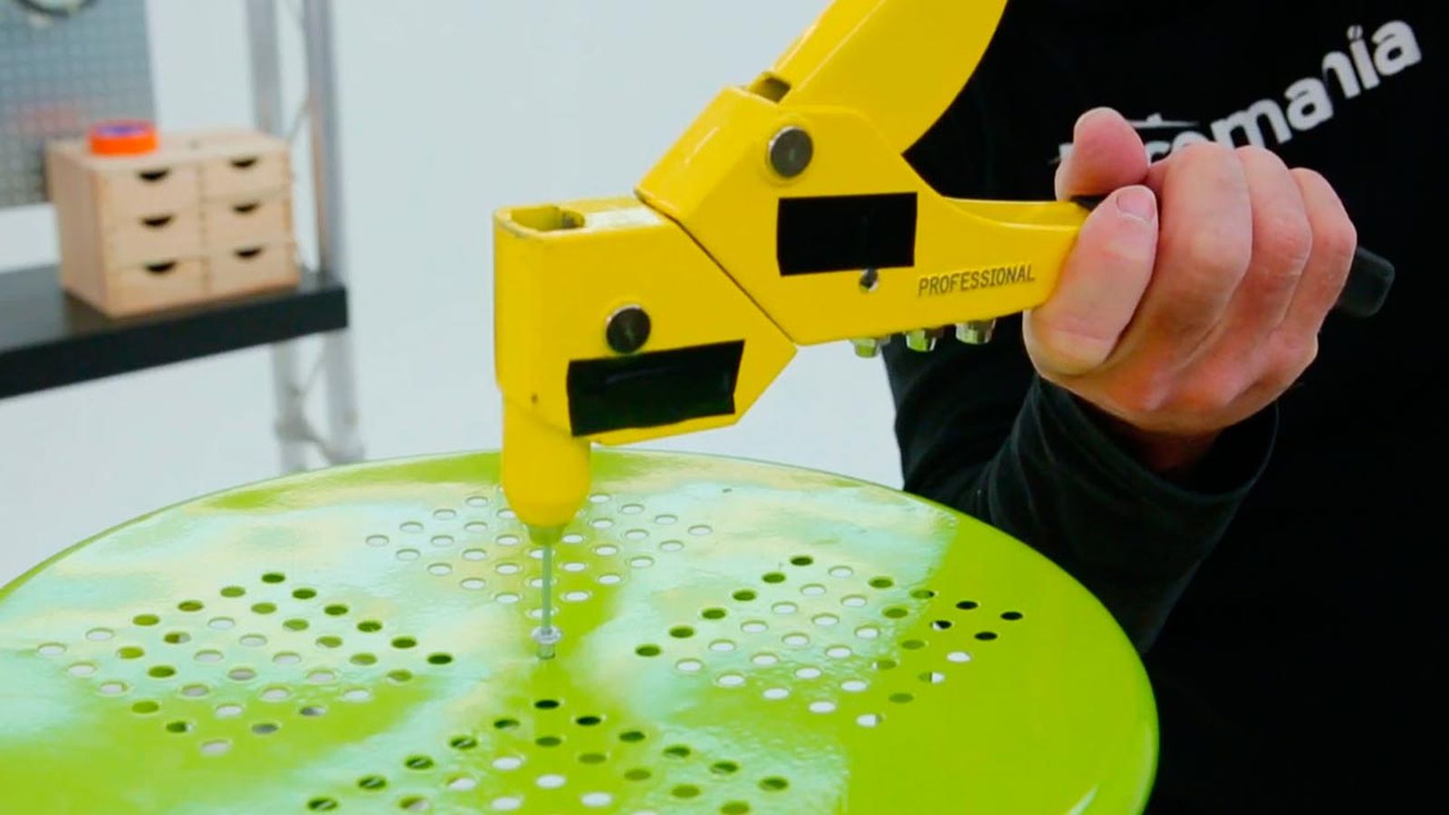 Cómo hacer soldadura metálica en frío paso 6 Cómo hacer soldadura metálica en frío paso 6