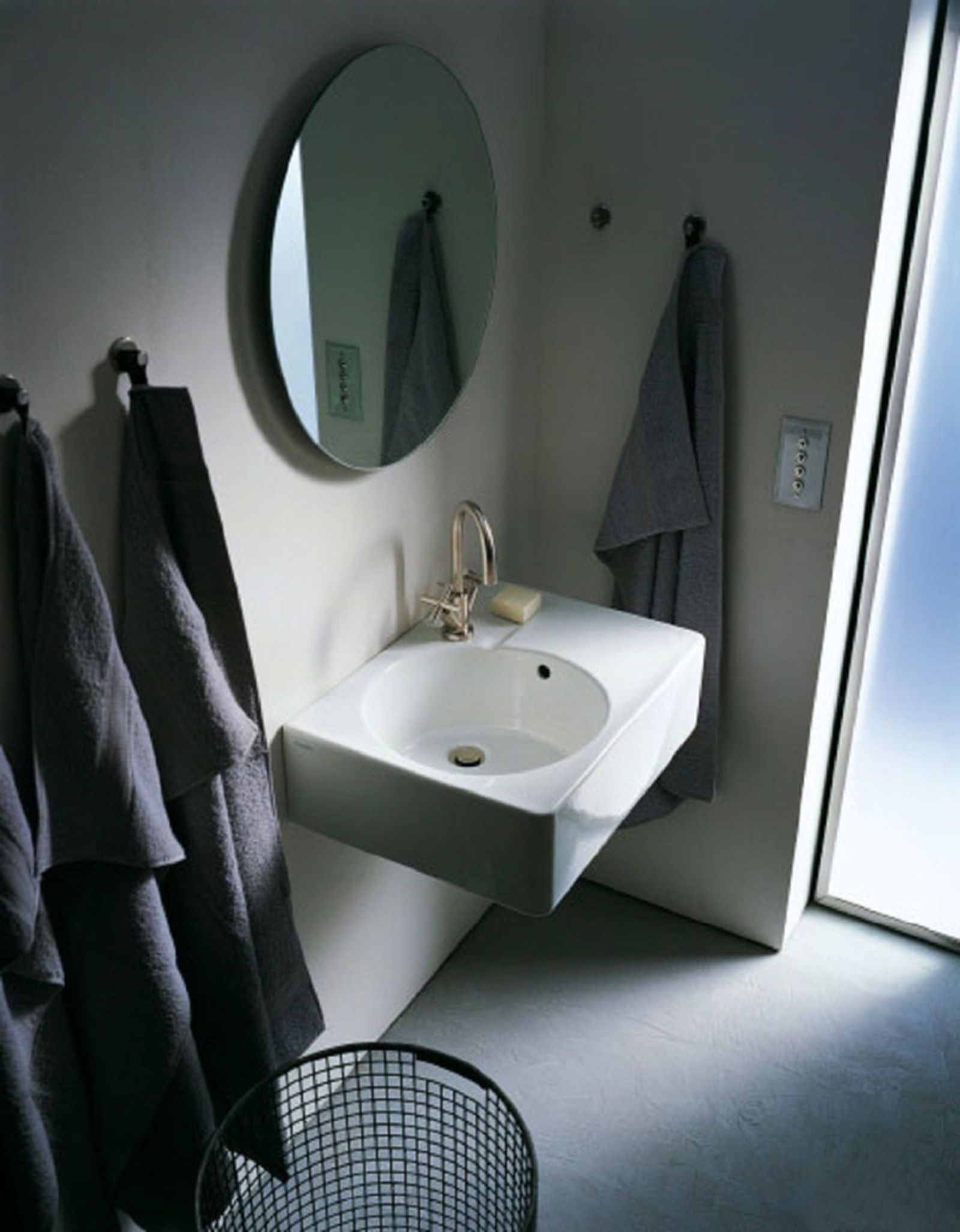 Lavabos pequeños para baños originales y poco convencionales 9